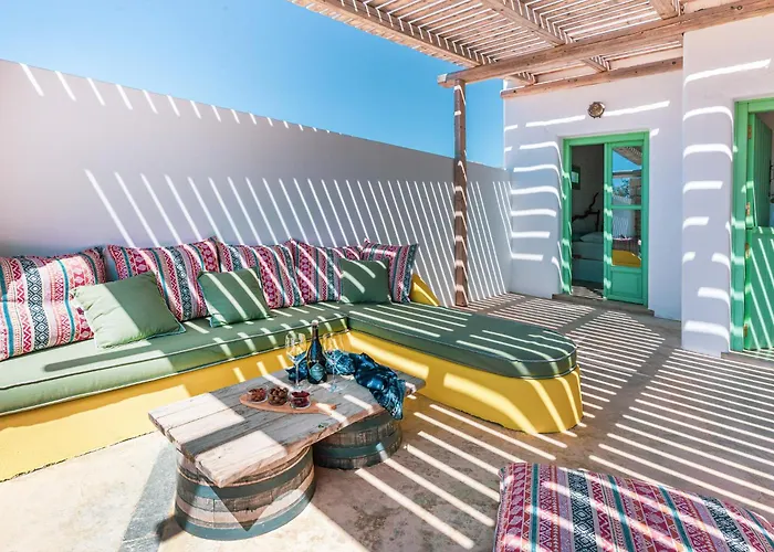 Ailouros Scenic Guest Houses