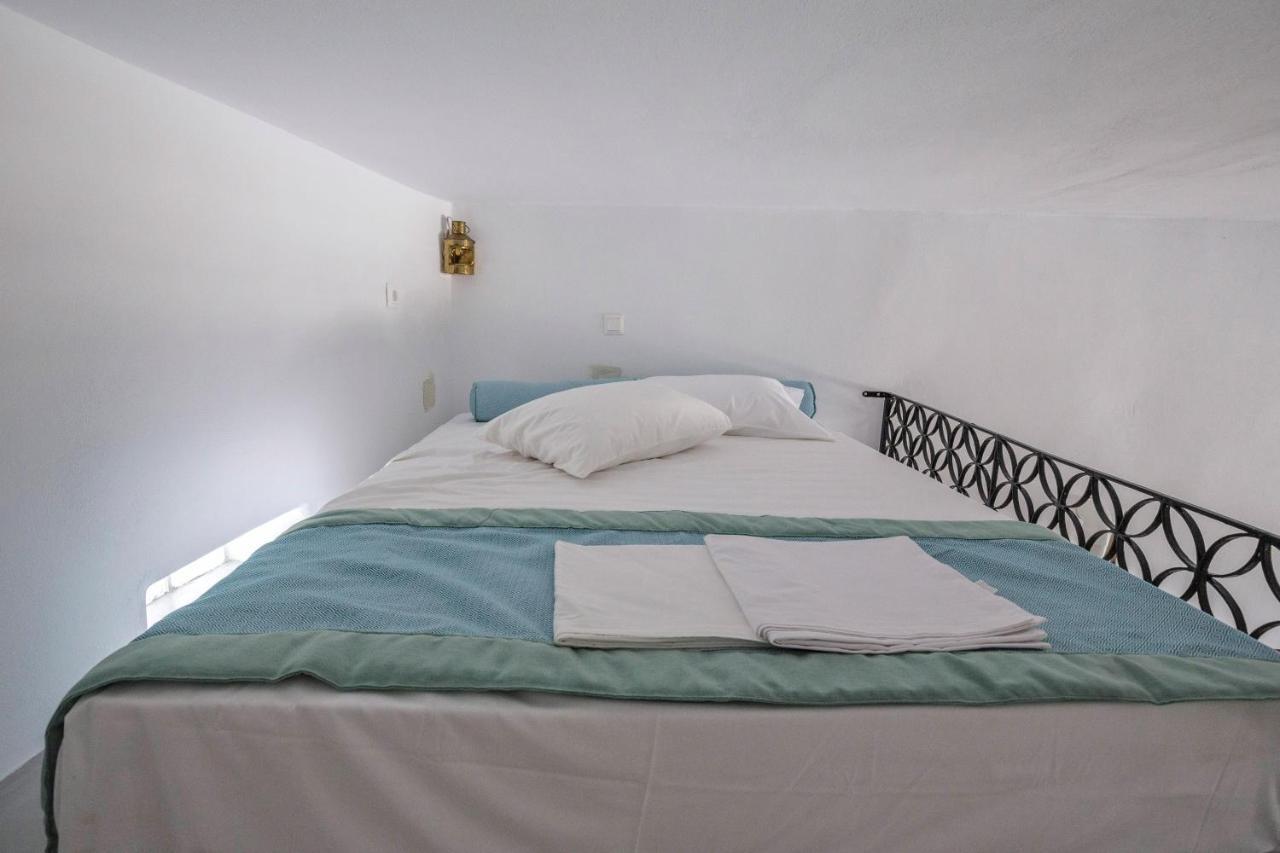 Holiday home Ailouros Scenic *